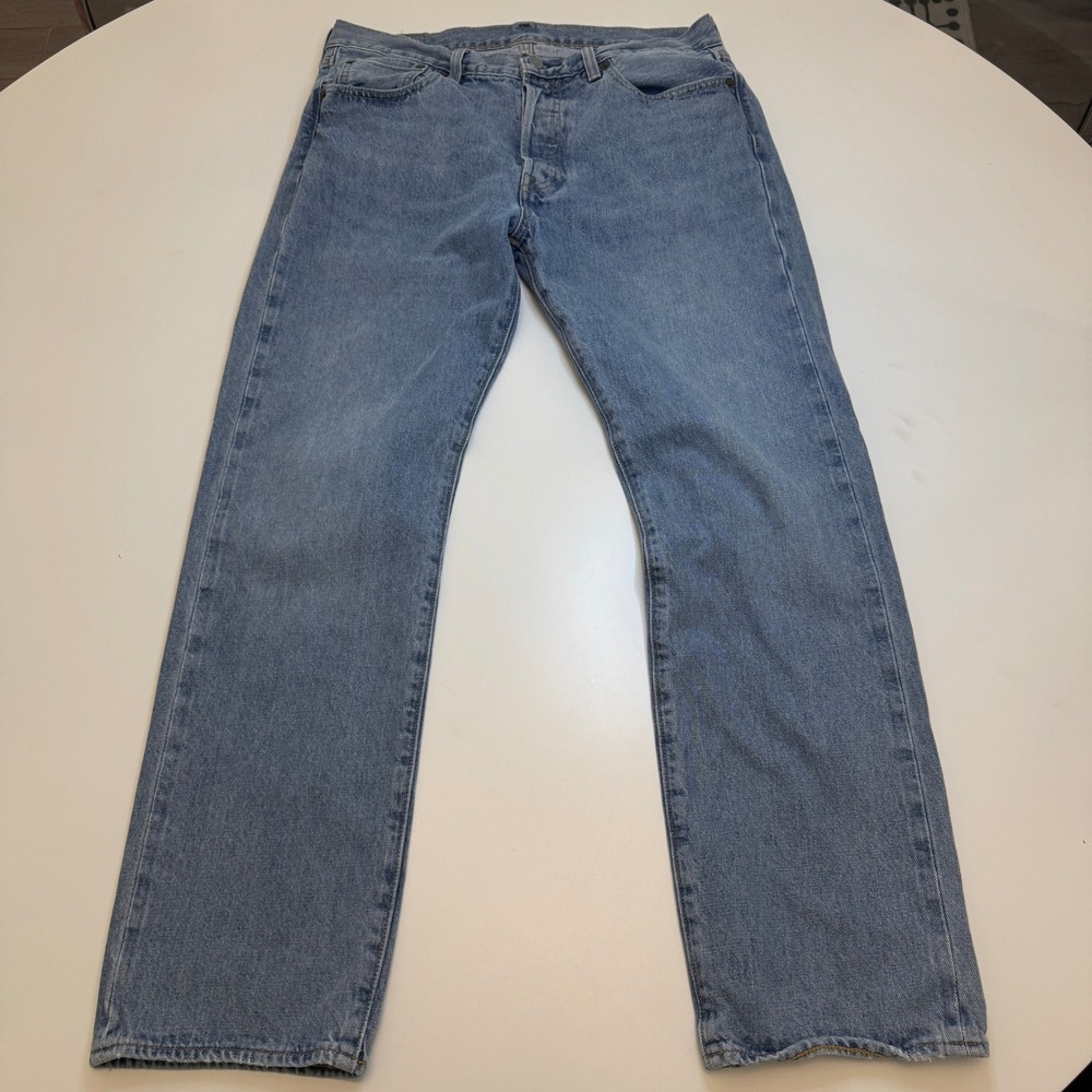 Levis 501 Original Fit 00501-0193 Light Wash Cotton Denim Jeans Mens‎ 33x30